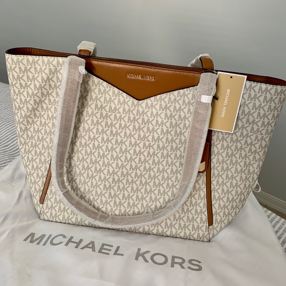 Michael Kors Tote Bag ( Large) - Picture 3 of 5